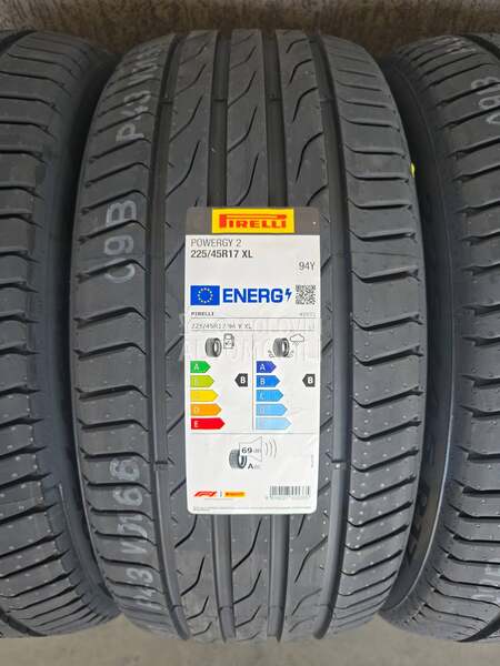Pirelli 225/45 R17 Letnja