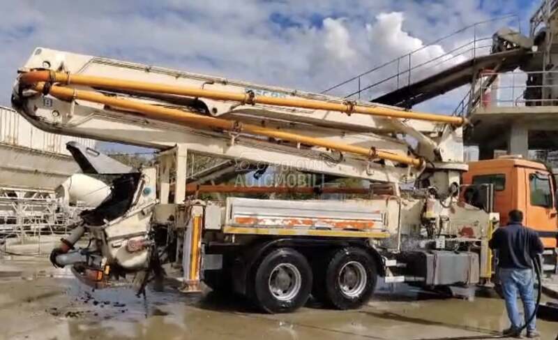 Mercedes Benz MECBO 37m