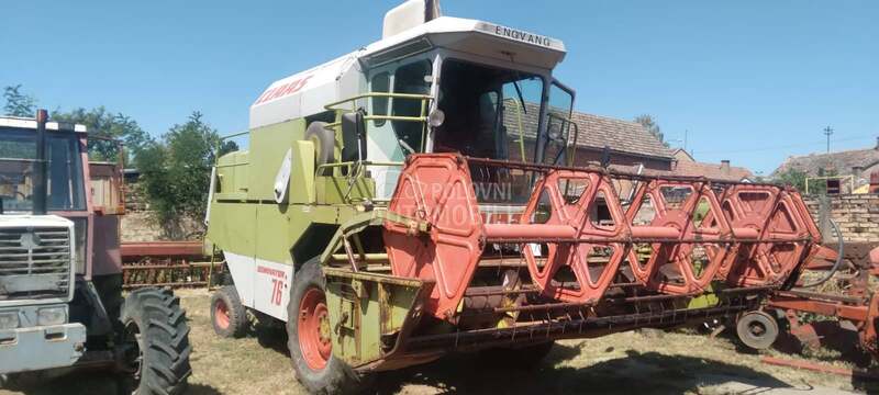 Claas Dominator 76