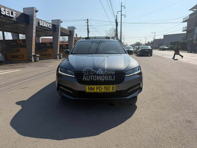 Škoda Superb 