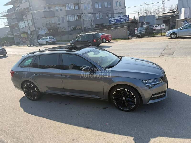 Škoda Superb 