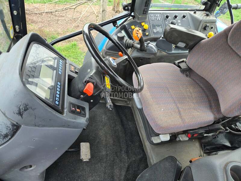New Holland TM 190