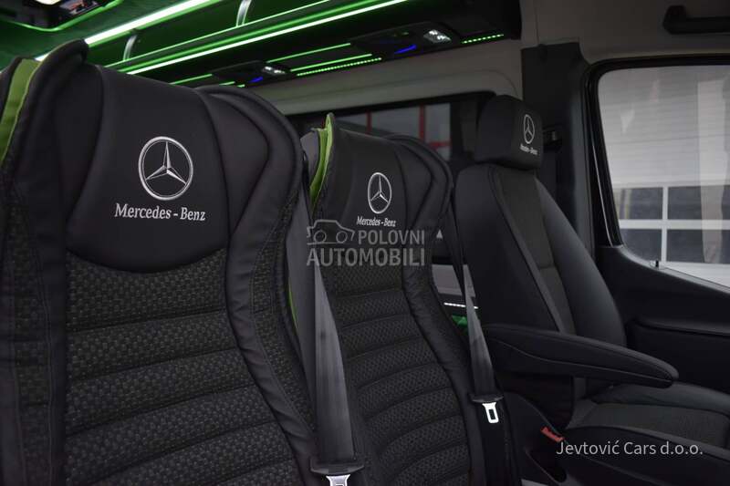 Mercedes Benz Sprinter 517 minibus