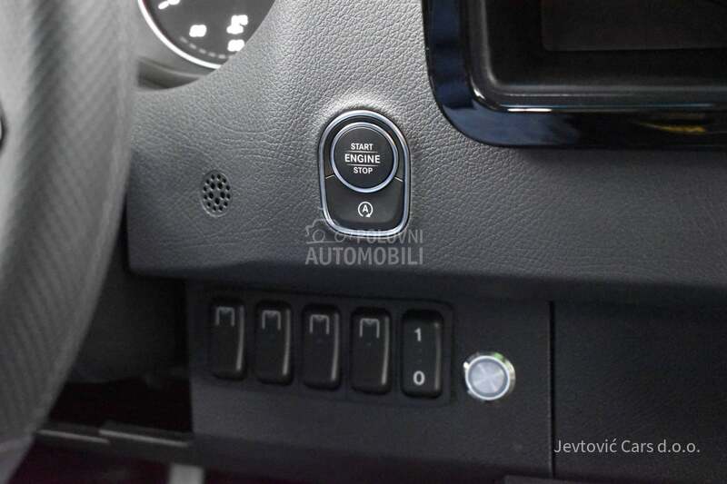 Mercedes Benz Sprinter 517 minibus