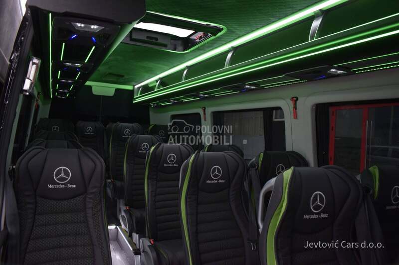 Mercedes Benz Sprinter 517 minibus