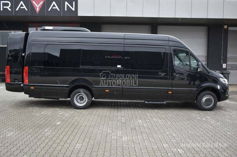 Mercedes Benz Sprinter 517 minibus