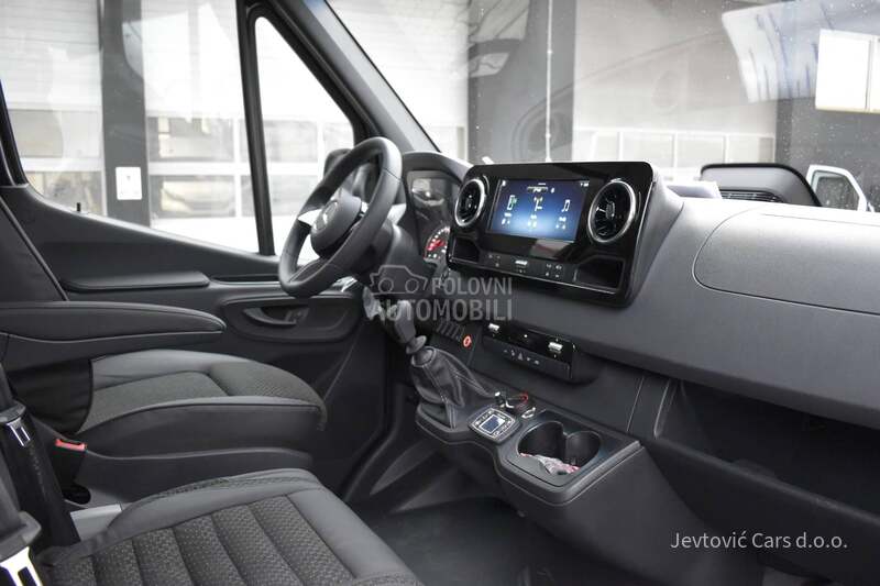 Mercedes Benz Sprinter 517 minibus