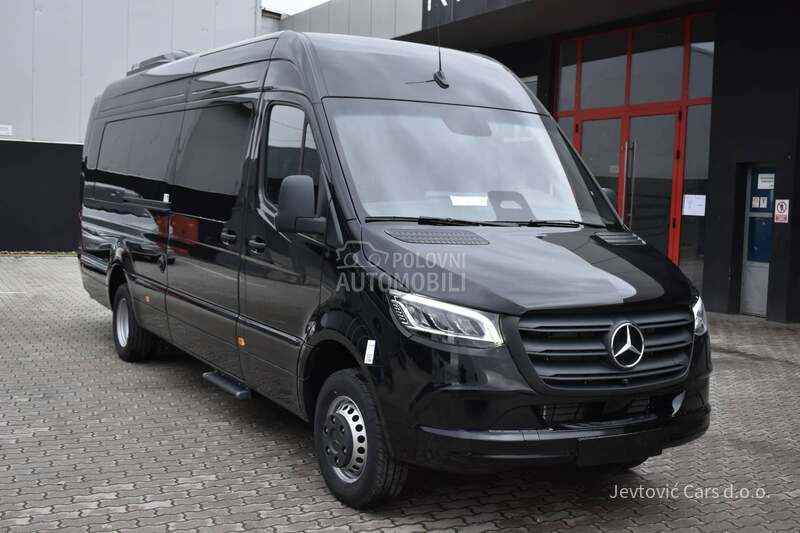 Mercedes Benz Sprinter 517 minibus