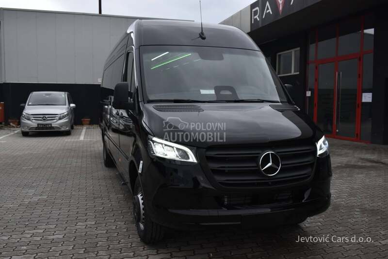 Mercedes Benz Sprinter 517 minibus