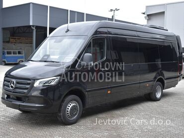 Mercedes Benz Sprinter 517 minibus
