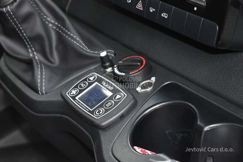 Mercedes Benz Sprinter 517 minibus