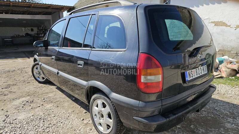Opel Zafira 