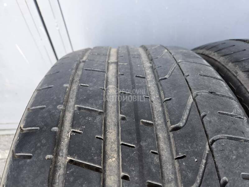 Pirelli 255/35 R19 Letnja