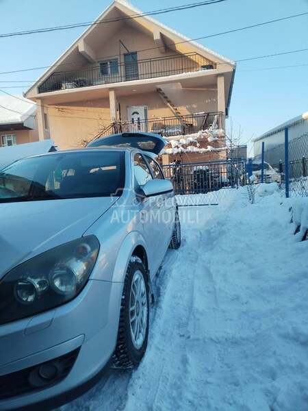Opel Astra H 