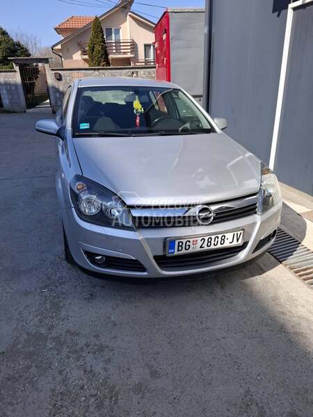 Opel Astra H 