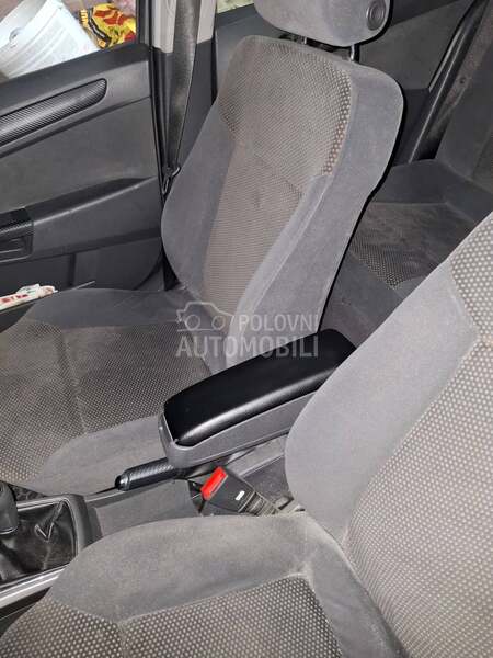 Opel Astra H 