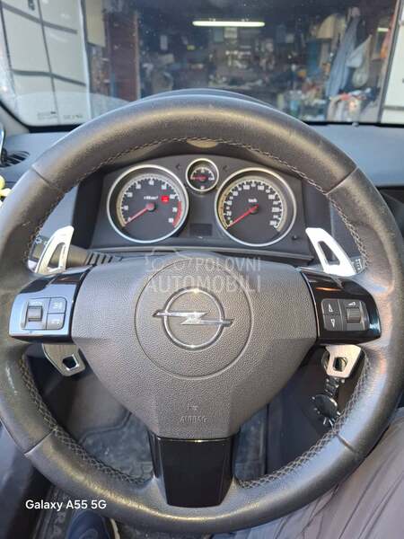 Opel Astra H 