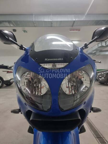 Kawasaki ZX12R ninja