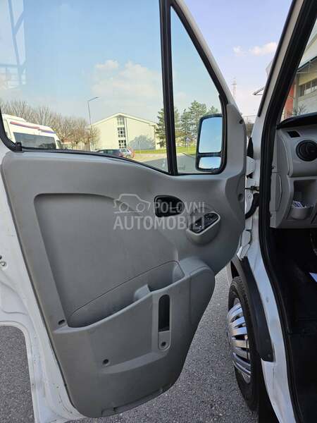 Renault Master 2.5 D C I / B kat
