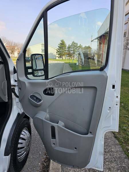 Renault Master 2.5 D C I / B kat