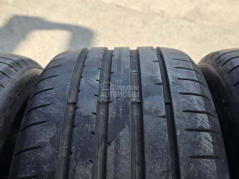 Dunlop 225/40 R18 Letnja