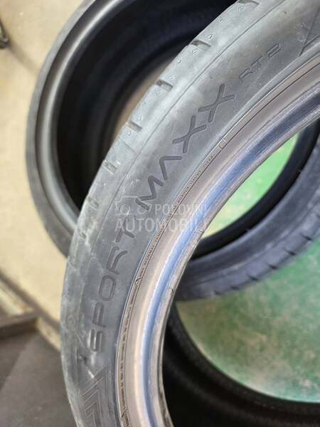 Dunlop 225/40 R18 Letnja
