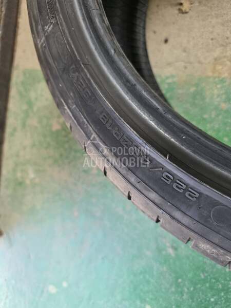Dunlop 225/40 R18 Letnja