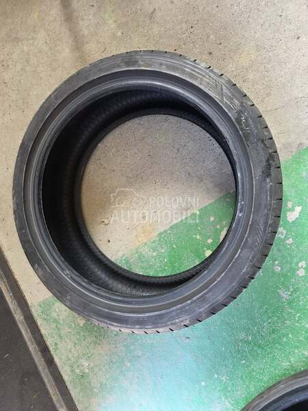 Dunlop 225/40 R18 Letnja