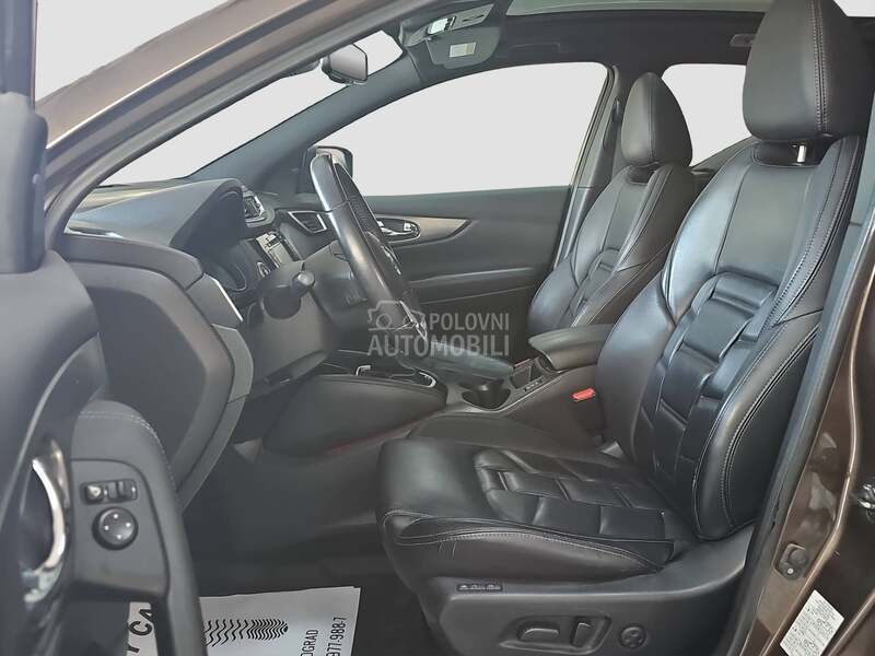 Nissan Qashqai TEKNA/PANO/MALA KM