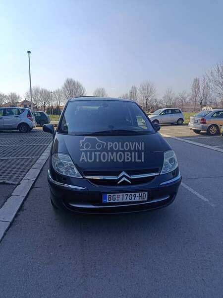 Citroen C8 