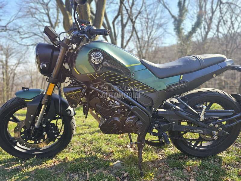 Benelli Leoncino 125cc