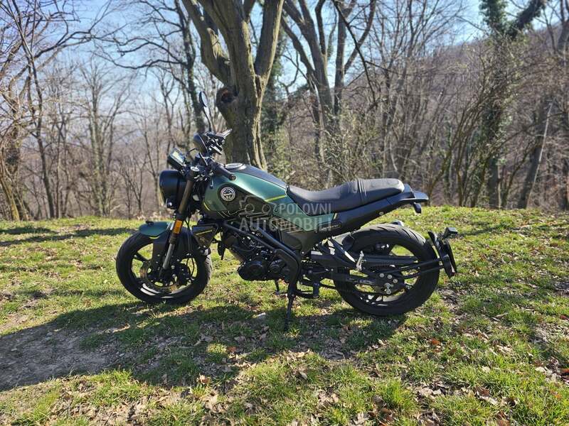 Benelli Leoncino 125cc