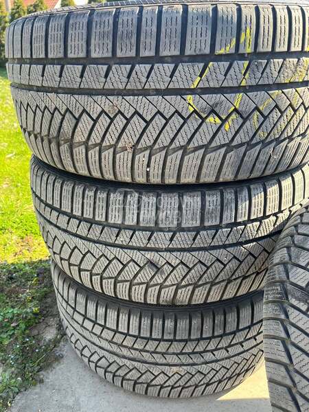 Continental 275/40 R18 Zimska