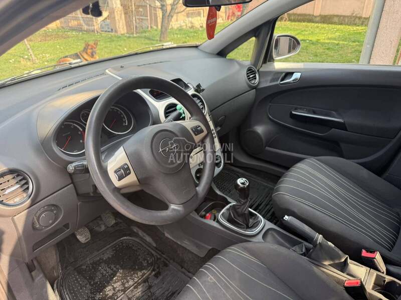 Opel Corsa D 