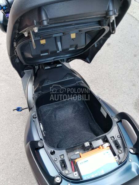Yamaha TMAX NightMax