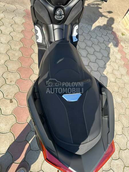 Yamaha Xmax tech max
