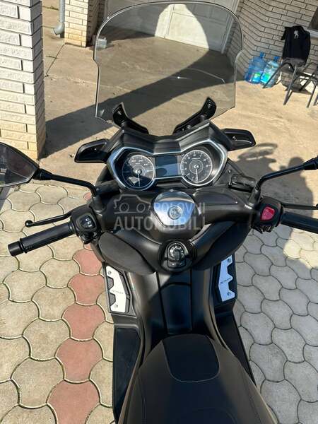 Yamaha Xmax tech max