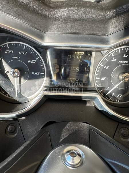 Yamaha Xmax tech max