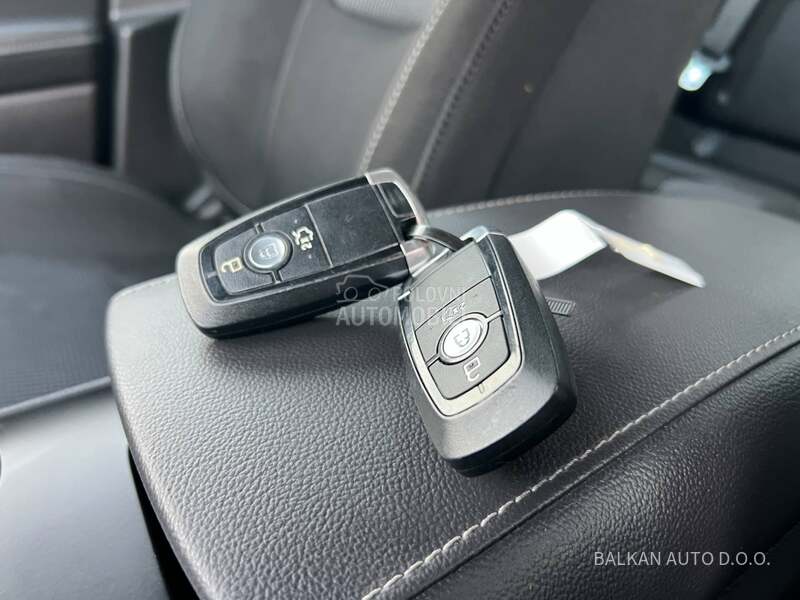 Ford Mondeo 2.0 REZERVISAN