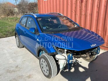 Kia Stonic -  kompletan auto u delovima