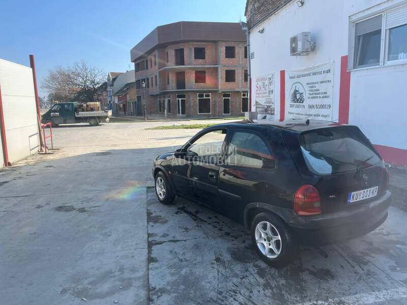 Opel Corsa B 