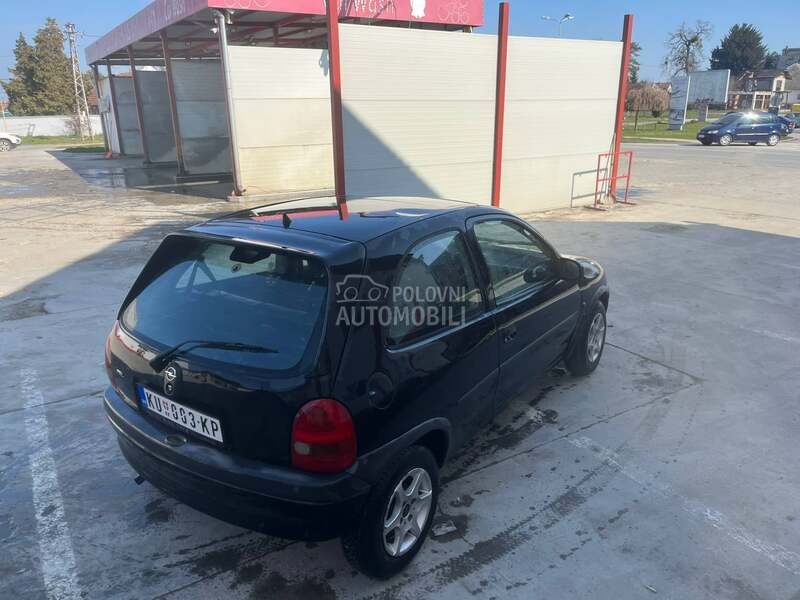 Opel Corsa B 