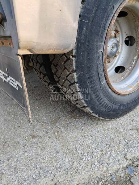 Mercedes Benz Atego 818