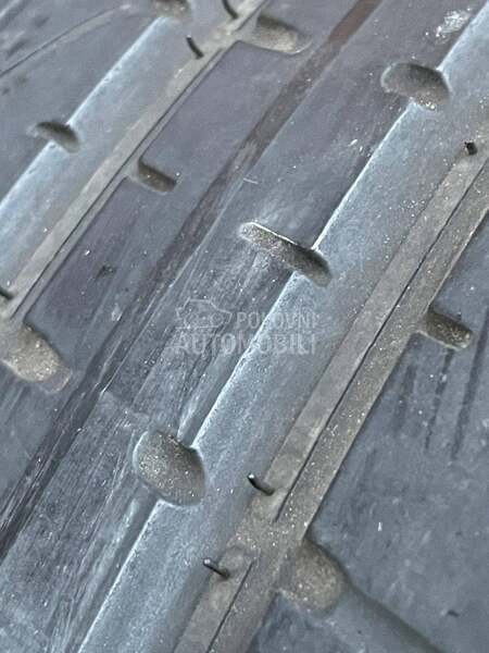 Pirelli 295/35 R21 Letnja