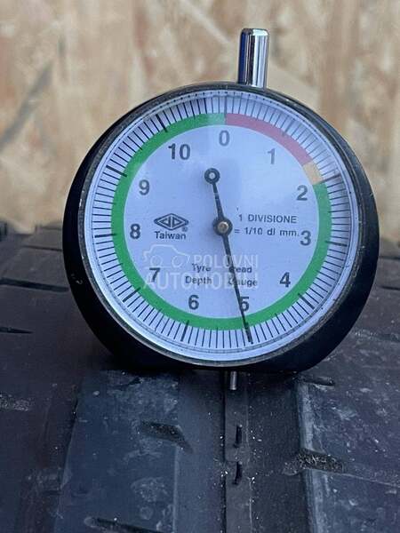 Pirelli 295/35 R21 Letnja