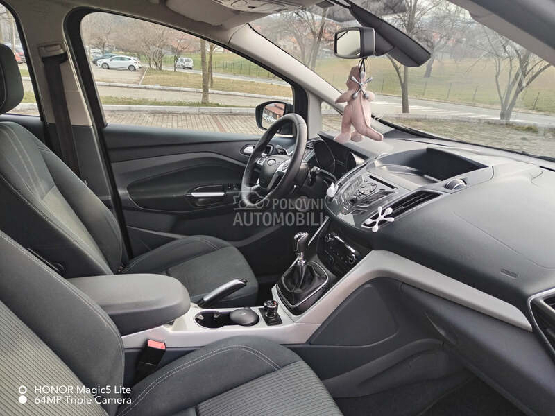 Ford C-Max Titanium