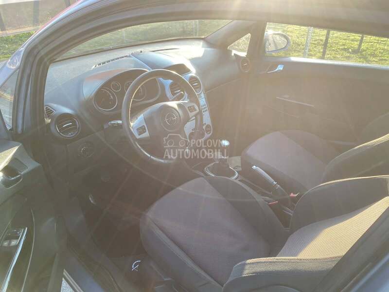 Opel Corsa D 1.4