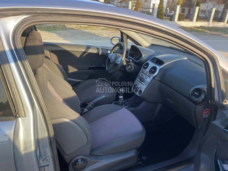Opel Corsa D 1.4