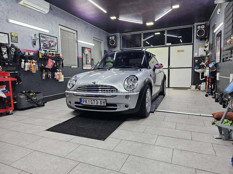 MINI Cooper 