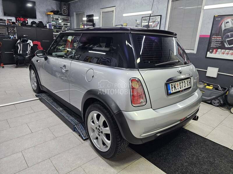 MINI Cooper 
